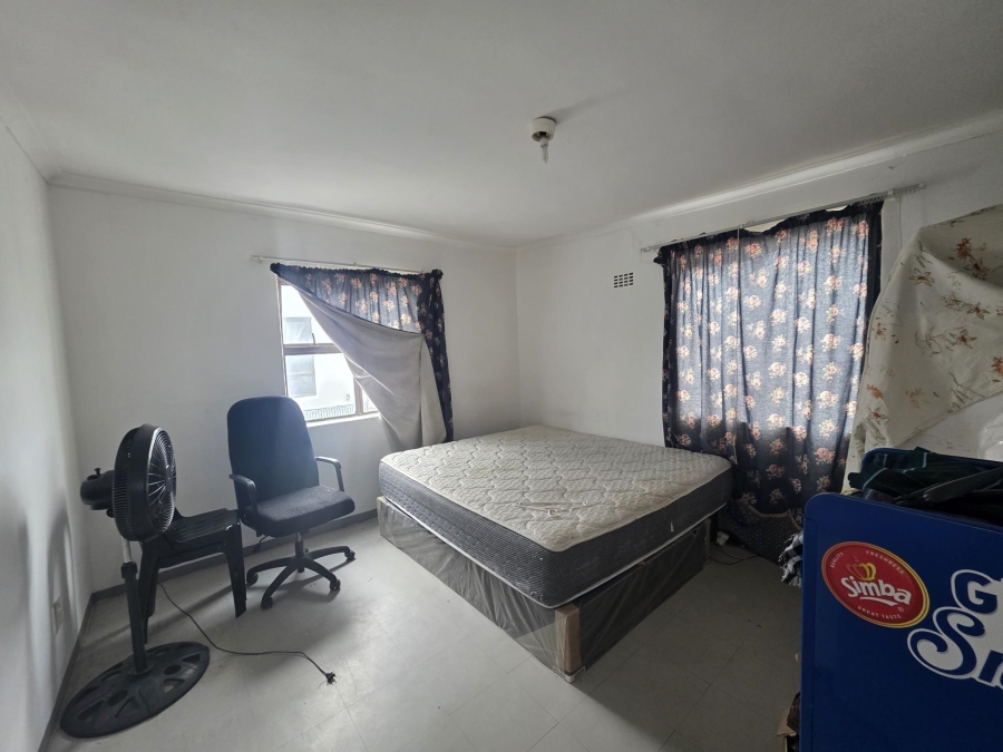 3 Bedroom Property for Sale in Electric City Western Cape